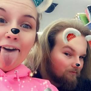 Meet your Posher, Cody